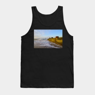 Wooden groynes on the sandy beach on the Norfolk coast Tank Top